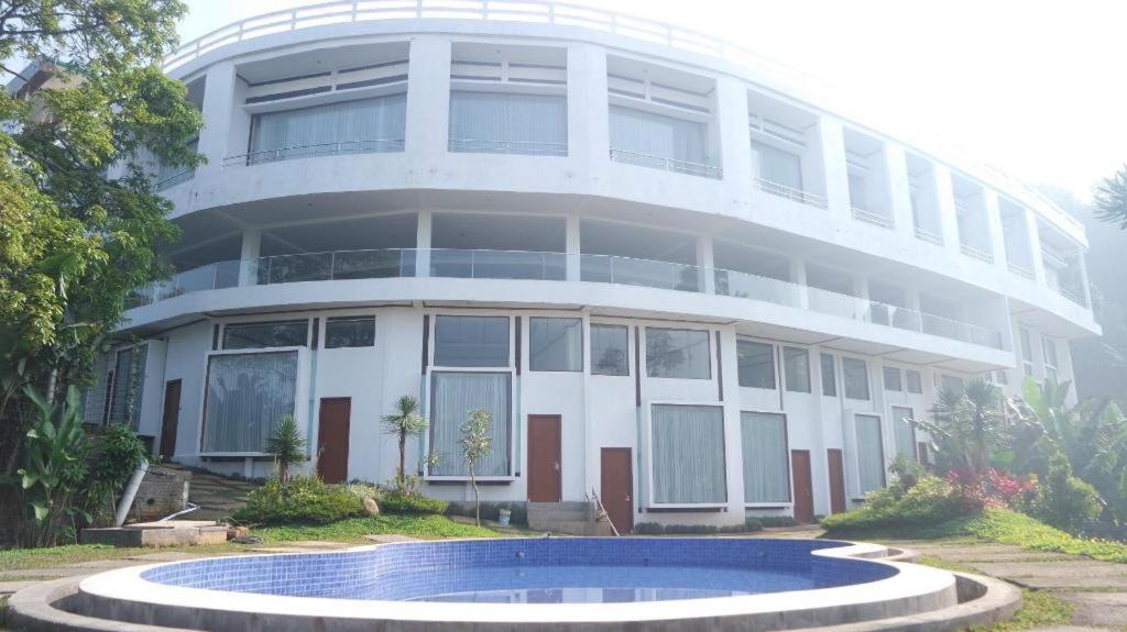 ปนโดกัน ชิบูเรียล Hotel Cimenyan ภายนอก รูปภาพ